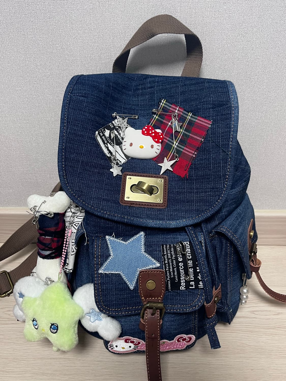 빈티지 헬로키티 백팩 상품이미지1