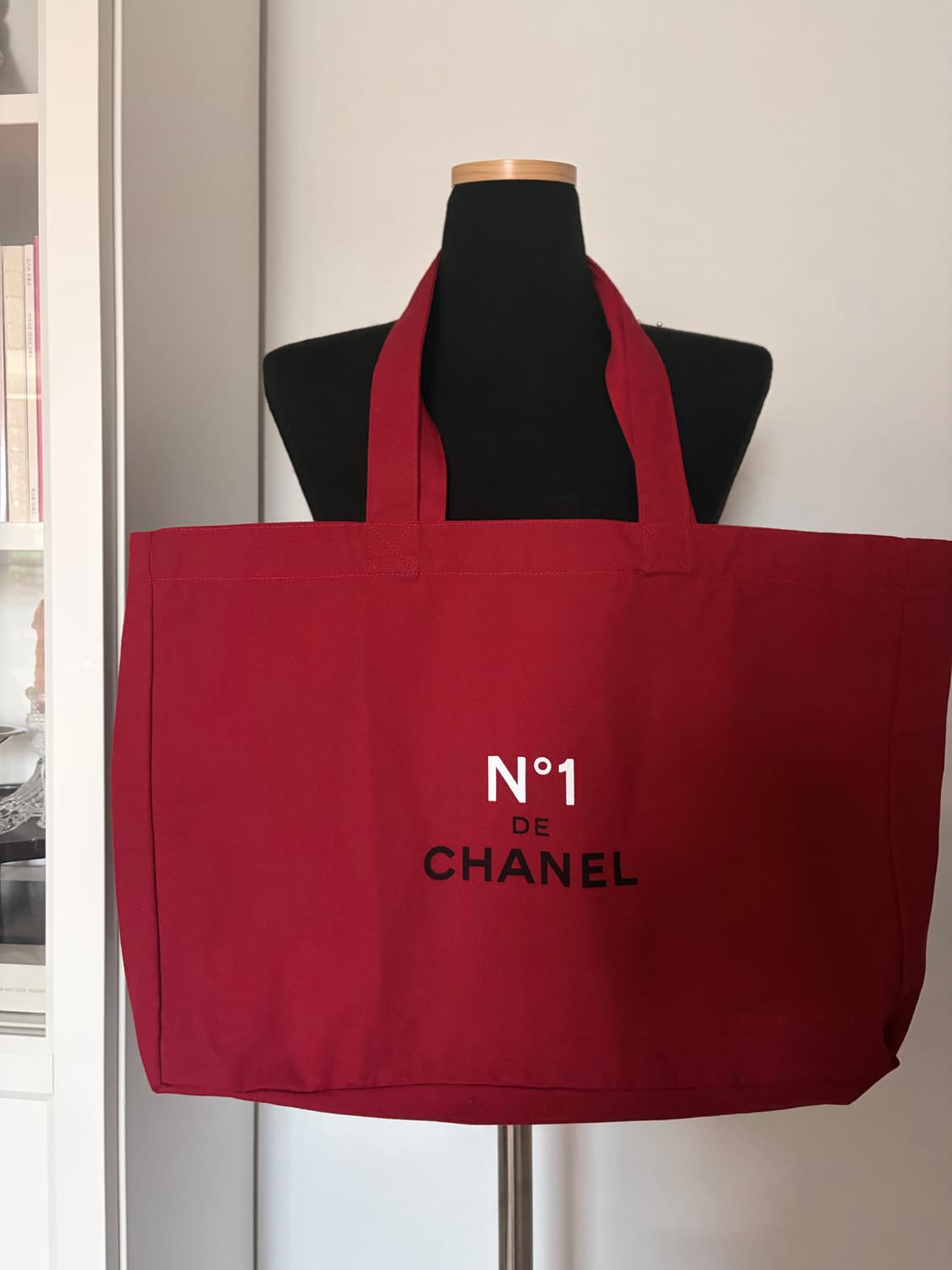 샤넬 레드 에코백 _ 샤넬 블랙 미니 파우치 포함 상품이미지3