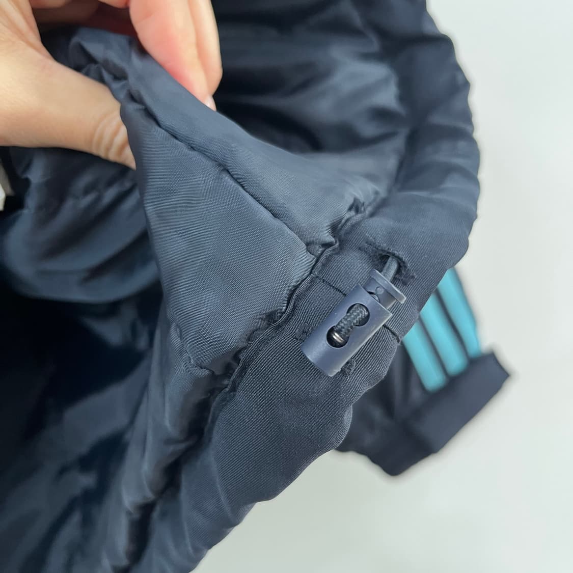 아디다스 하늘색 삼선 네이비 패딩 수트 자켓 상품이미지6