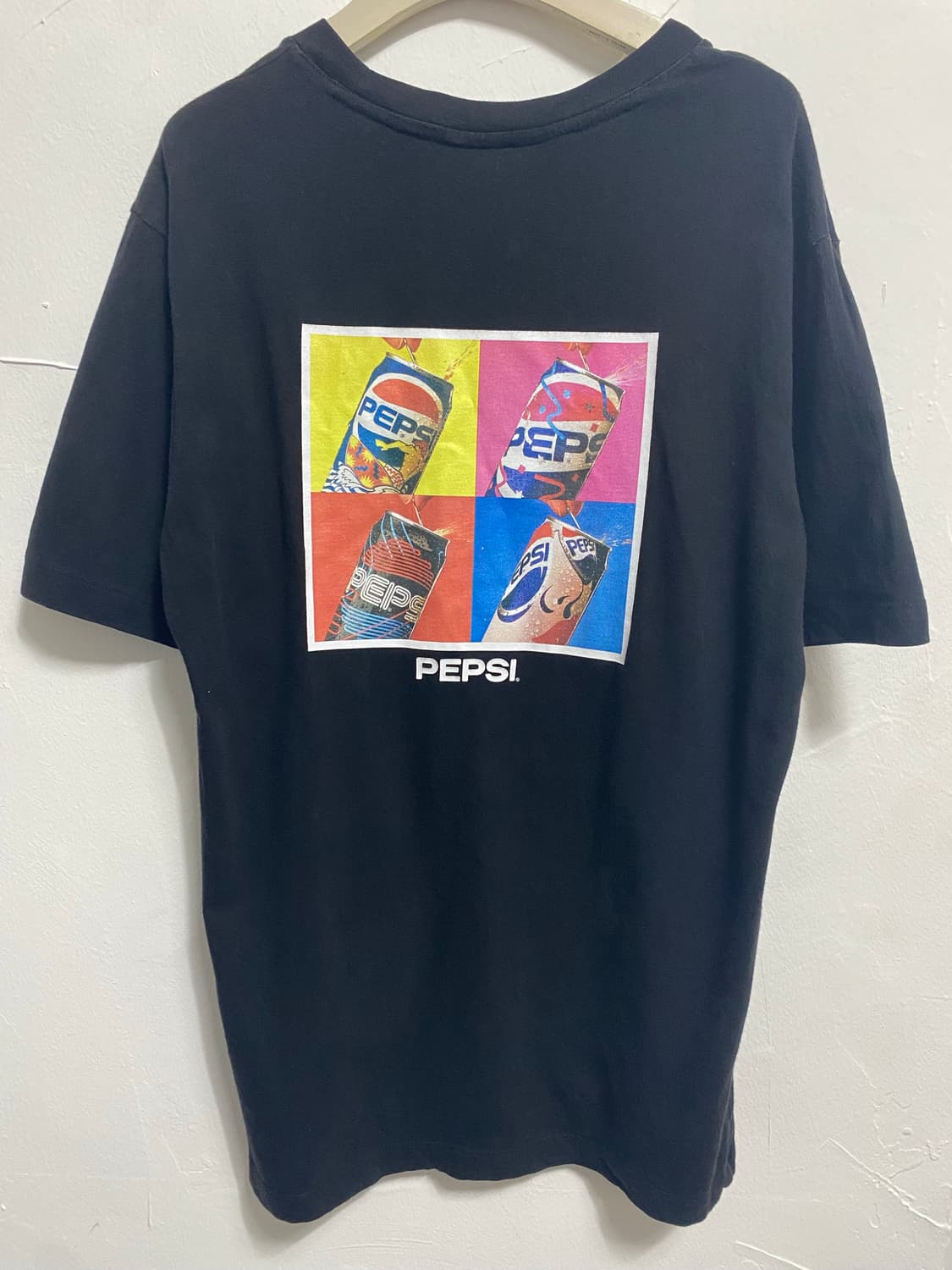 펩시 X 탑텐 블랙 그래픽 100 L 상품이미지2