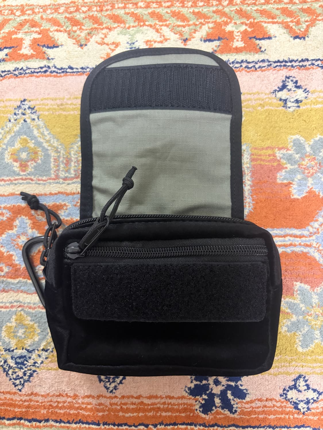 Supreme Velvet Mini Pouch Black -25FW- 상품이미지4