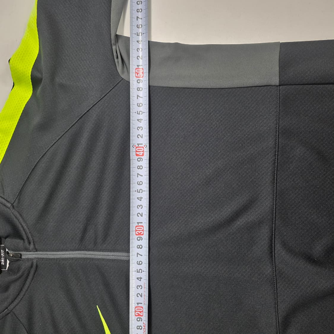 0165[나이키] 드라이핏 블랙/형광 1/2 집업 긴팔티 L 상품이미지3