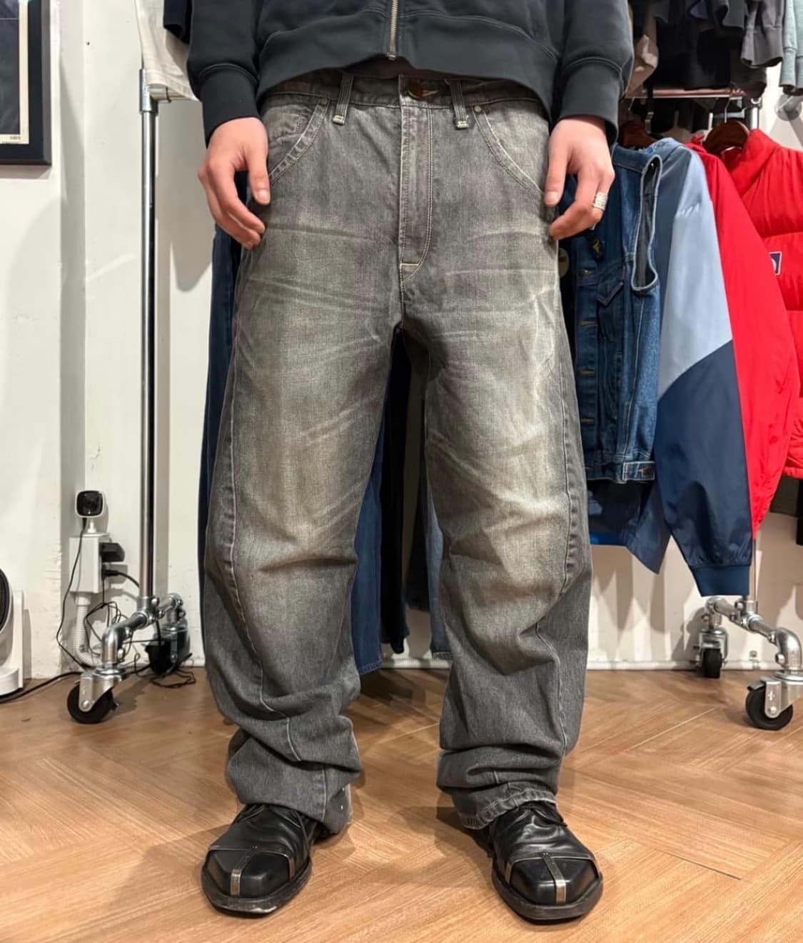 리바이스 엔지니어드진 신치백 상품이미지1