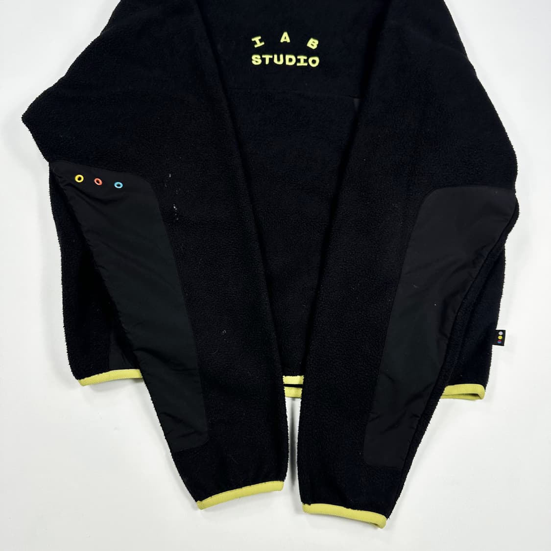 아이앱스튜디오 x 아식스 플리스 맨투맨 블랙 M 상품이미지7