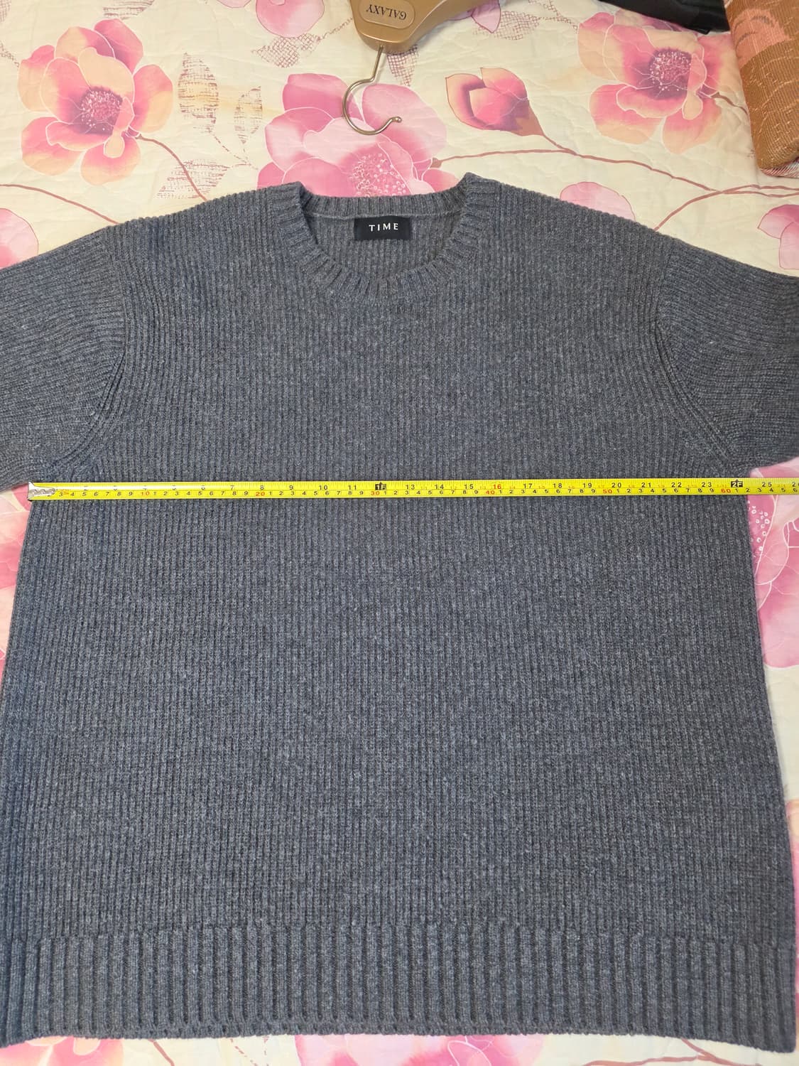 타임옴므 울라운드넥 니트 탑 다크그레이 상품이미지6