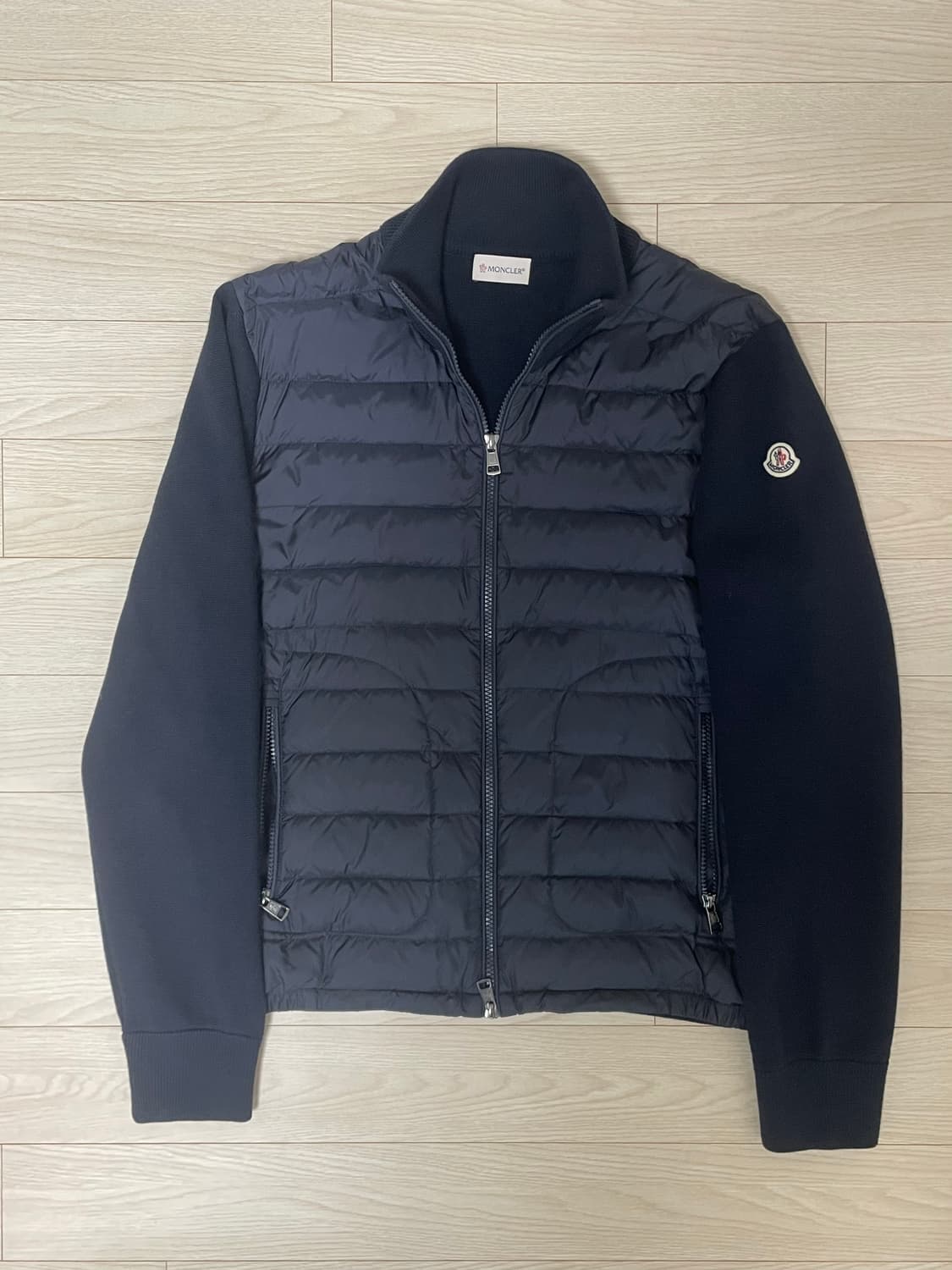 [ M ] 몽클레어 니트패딩 김현우 니트패딩 트리콧 네이비 상품이미지2