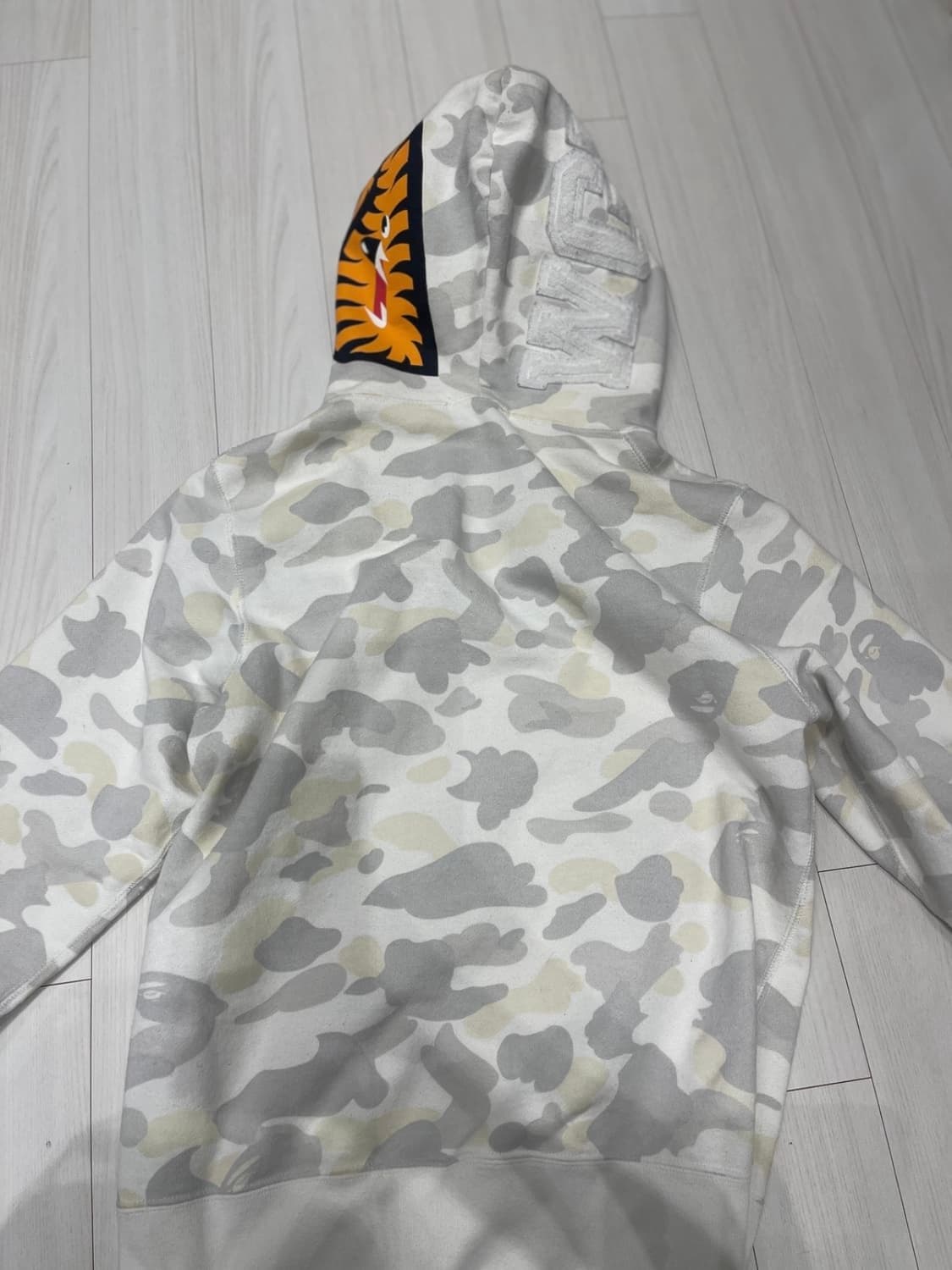 베이프 백계 야광 후드집업 M 상품이미지2