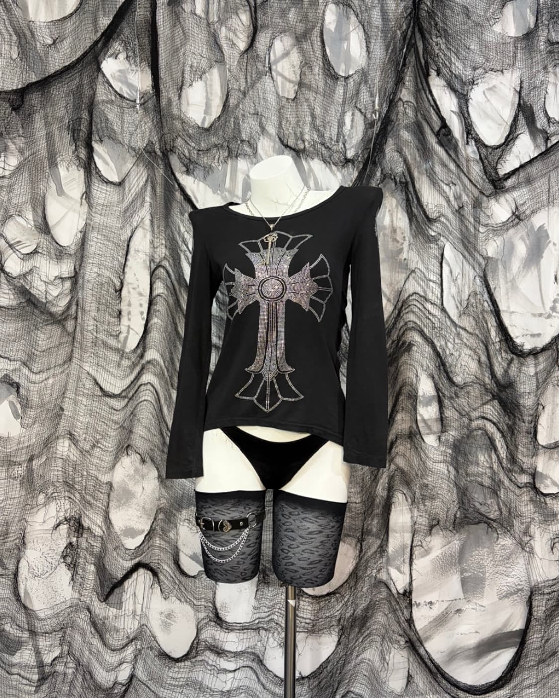 Gothic cubic cross back damage sleeve 상품이미지2