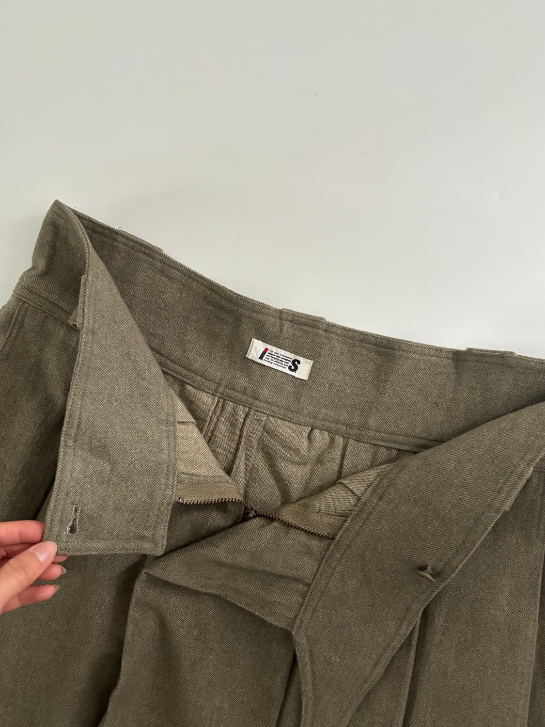 I.S 이세이미야케 90s 그린 플리츠 스커트 상품이미지9