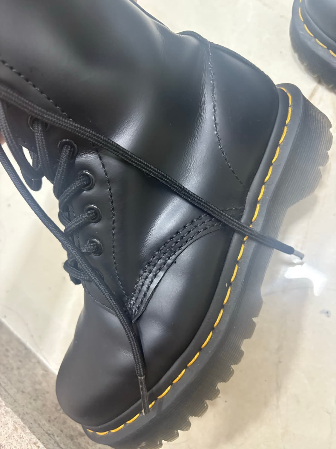 닥터마틴 1490 벡스 230 10홀 상품이미지8
