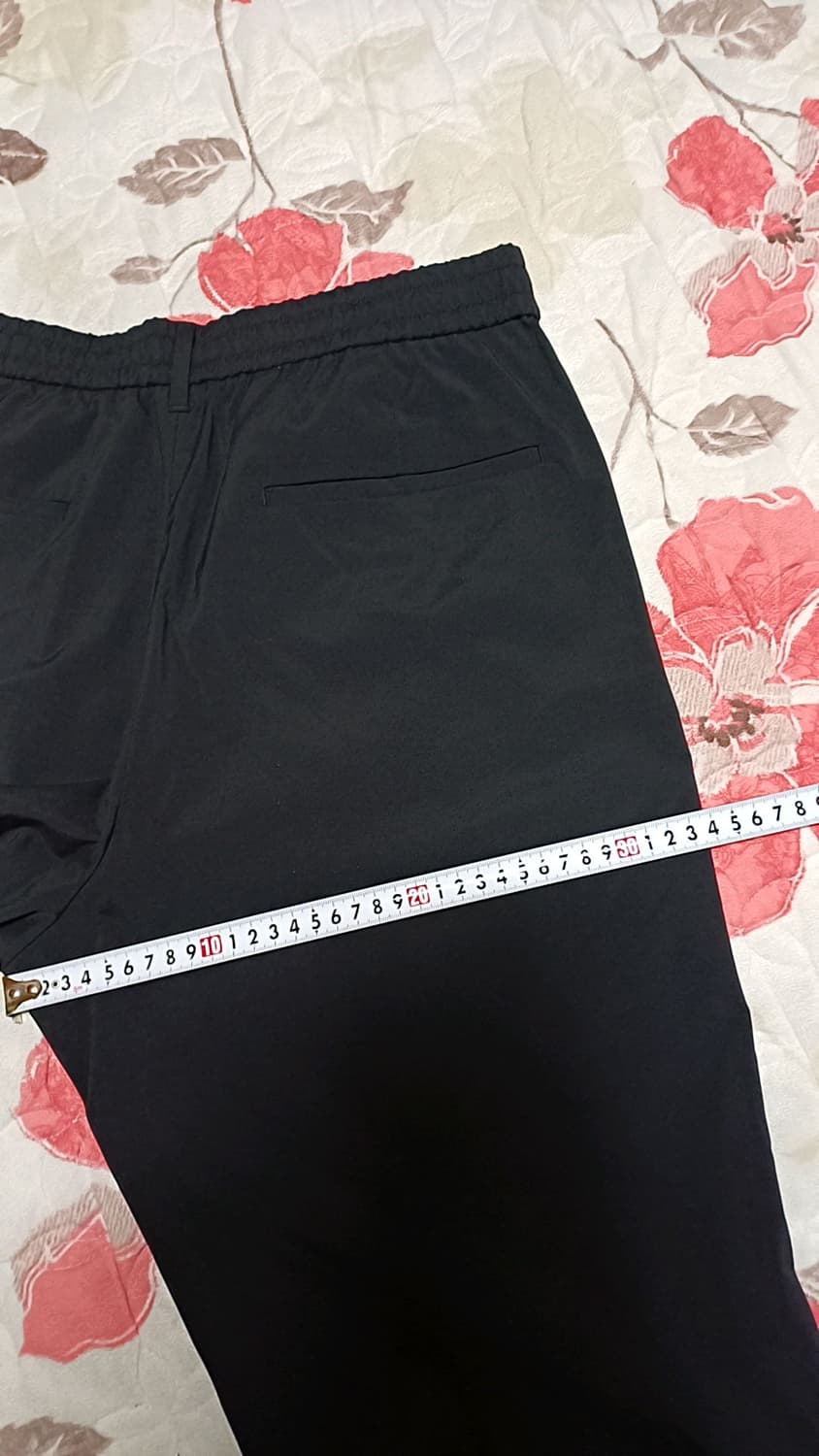 유니클로 얇은블랙팬츠 32인치 기장103 상품이미지7