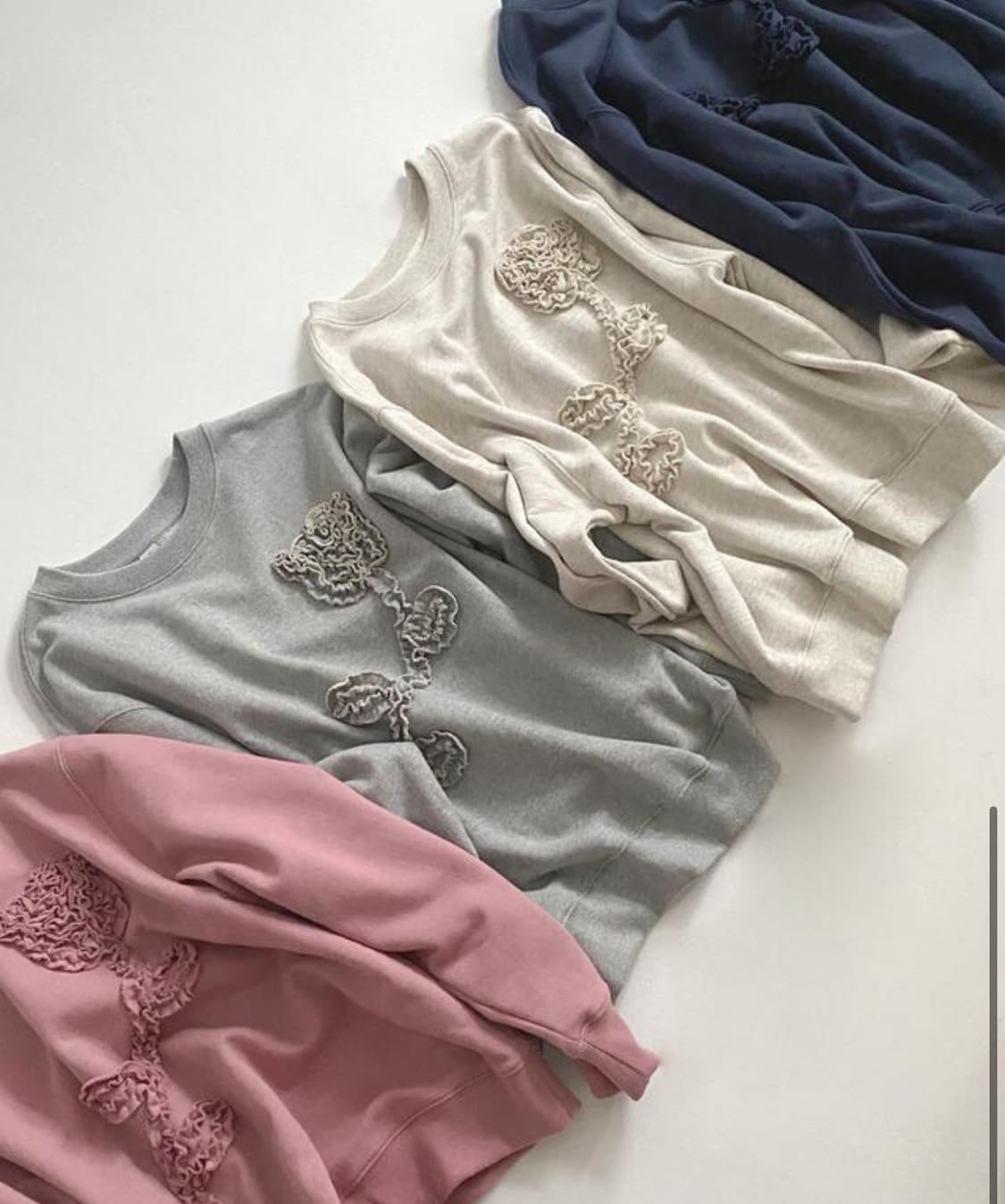 시눈 로즈 맨투맨 오트밀 상품이미지2