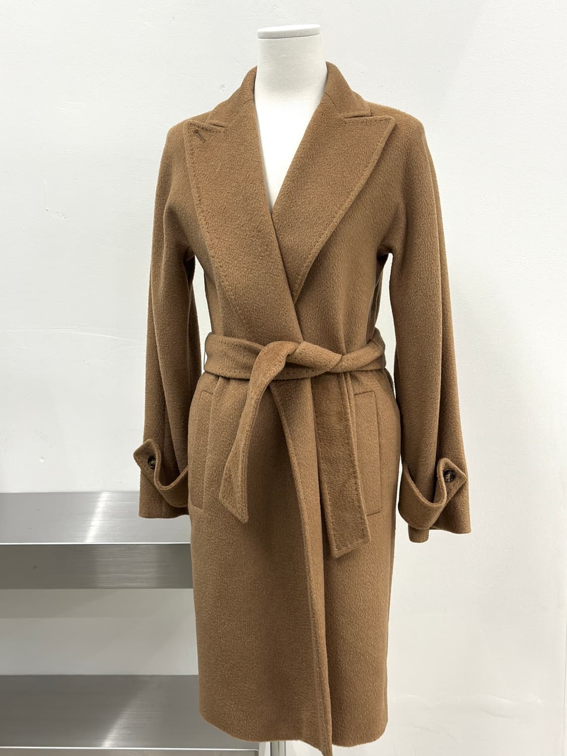 막스마라 카멜 헤어 하프 랩 코트  상품이미지1