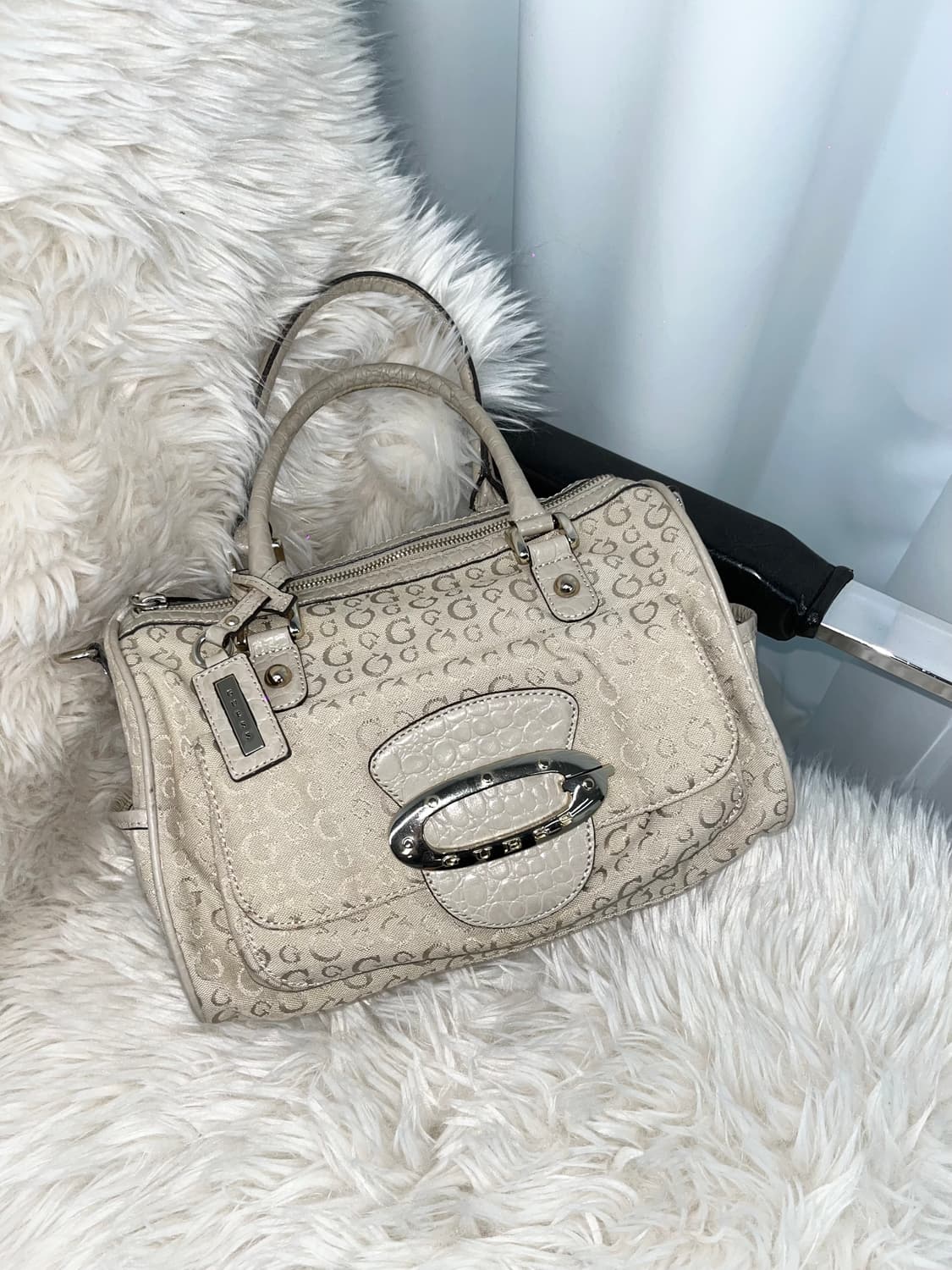 Guess Y2K ivory dot bag 상품이미지2