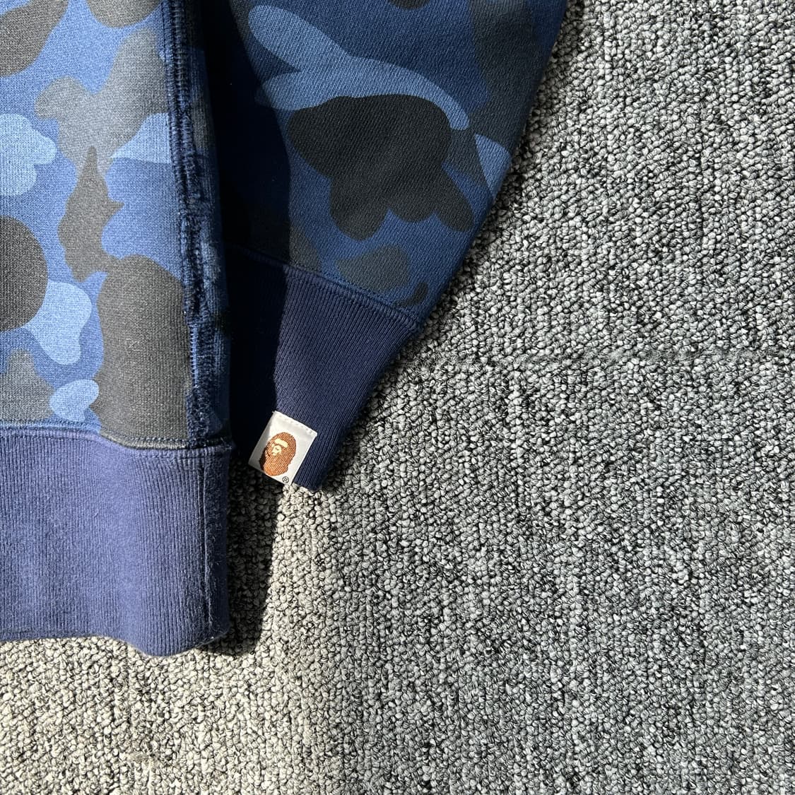 베이프 카모 블루 맨투맨  상품이미지4