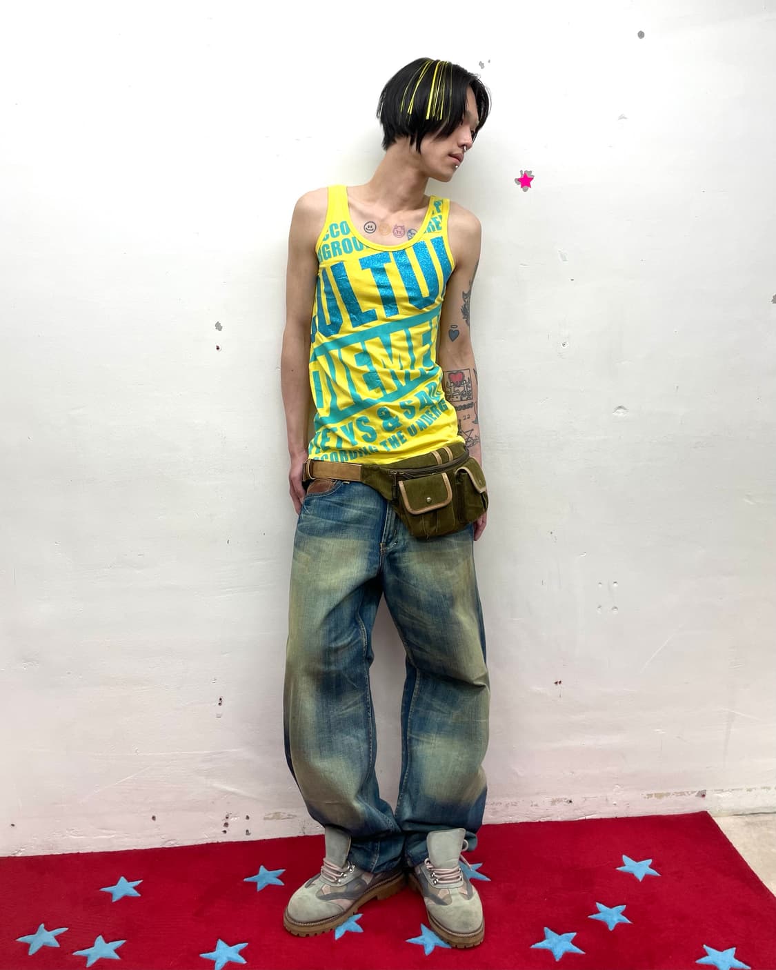 lettering Glossy yellow retrosleeveless  상품이미지5