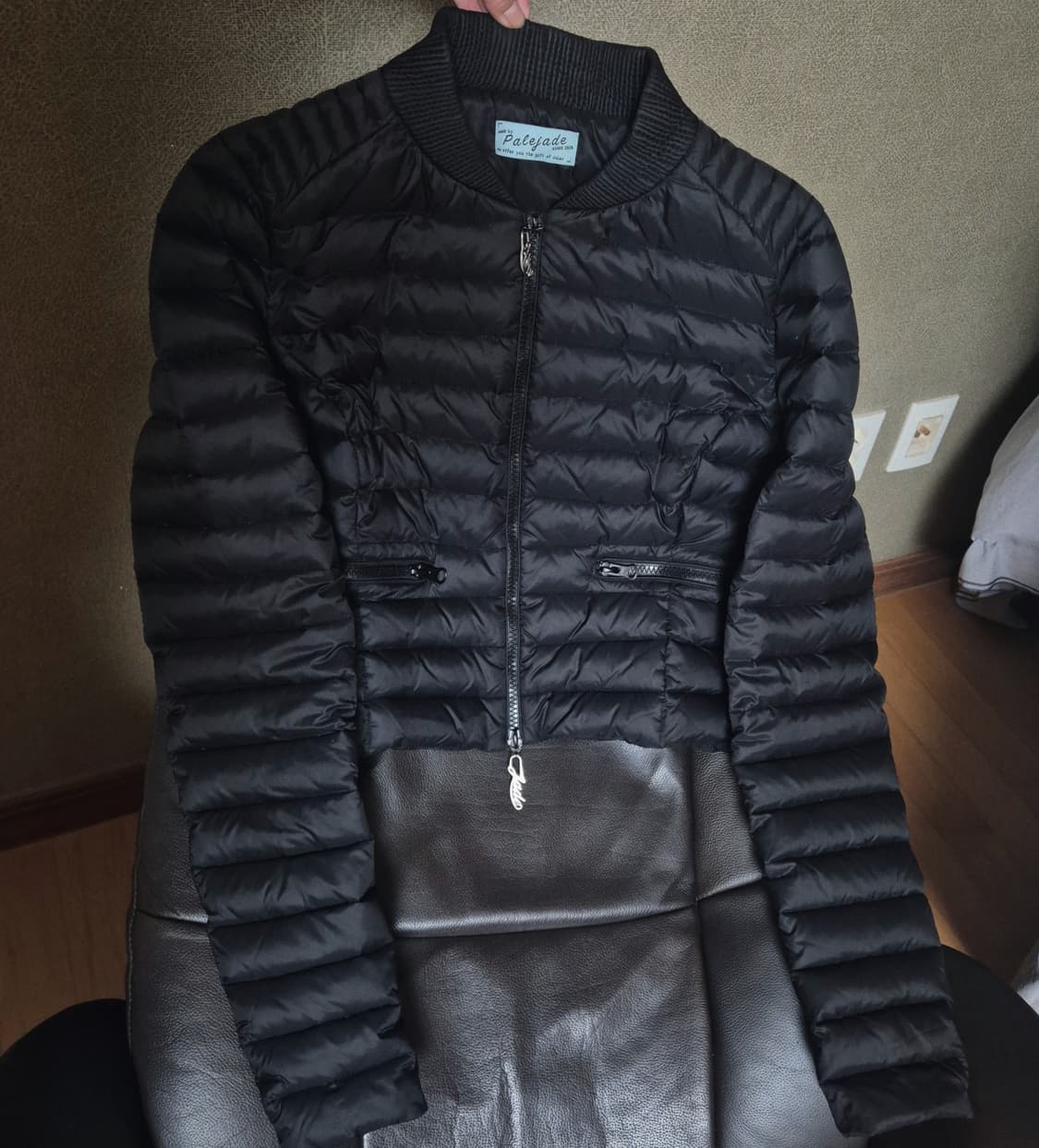 Palejade 페일제이드 블랙 크롭 경량패딩 [s] 상품이미지3