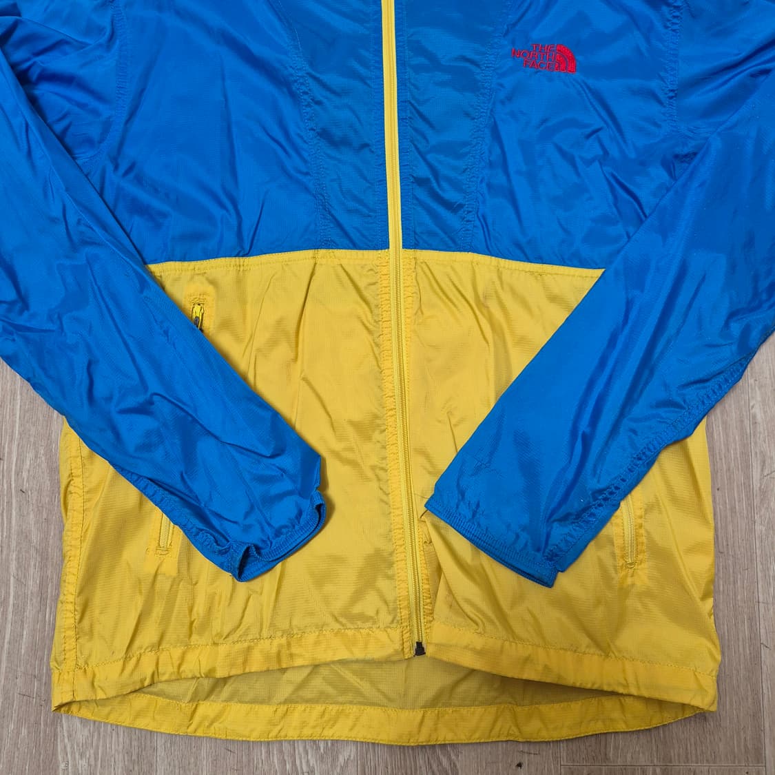 노스페이스 컴팩트 후드 블루/옐로우 바람막이 자켓 상품이미지3