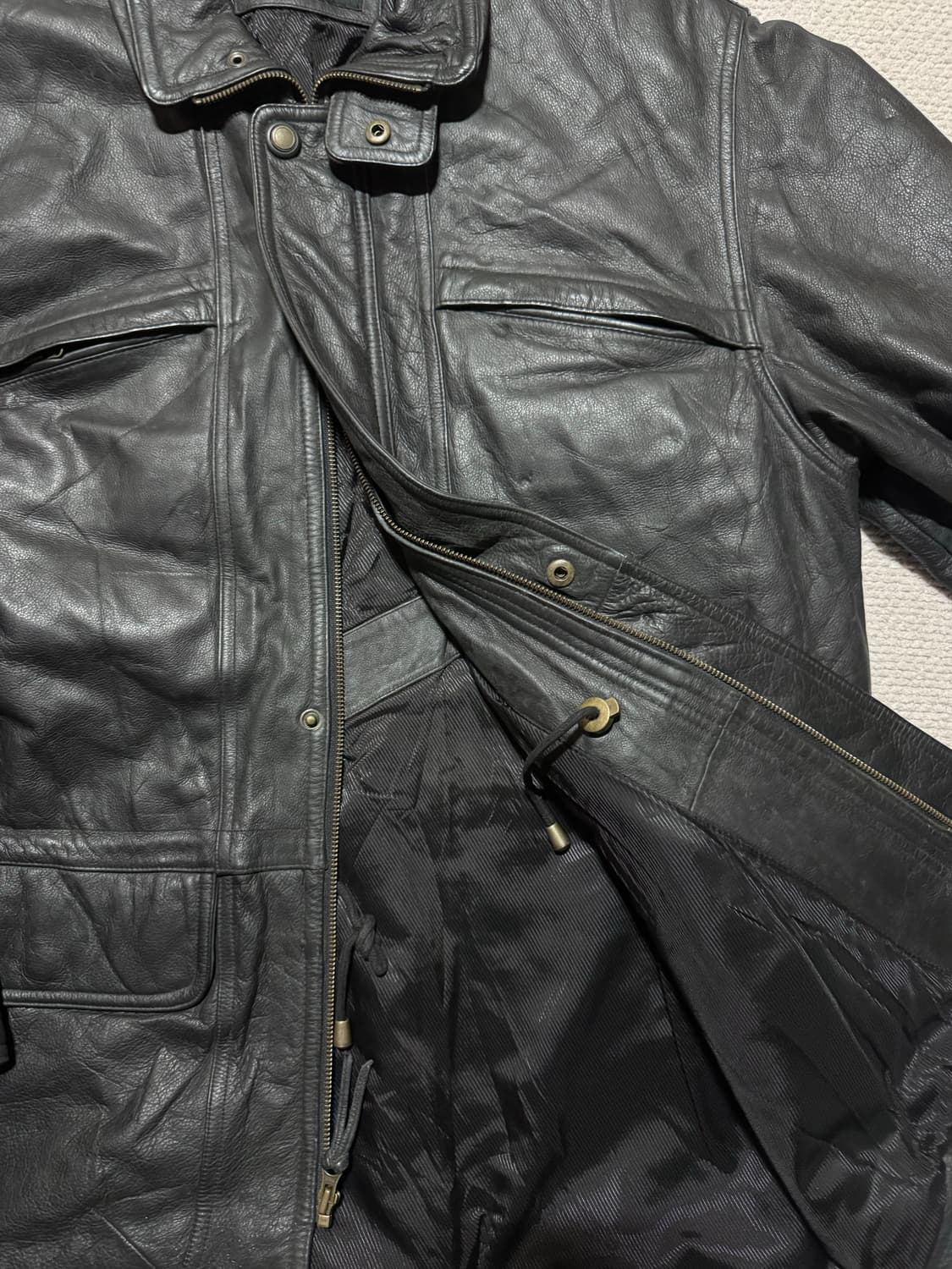 바라쿠타 소가죽 레더 코트 블랙 L~XL 상품이미지8