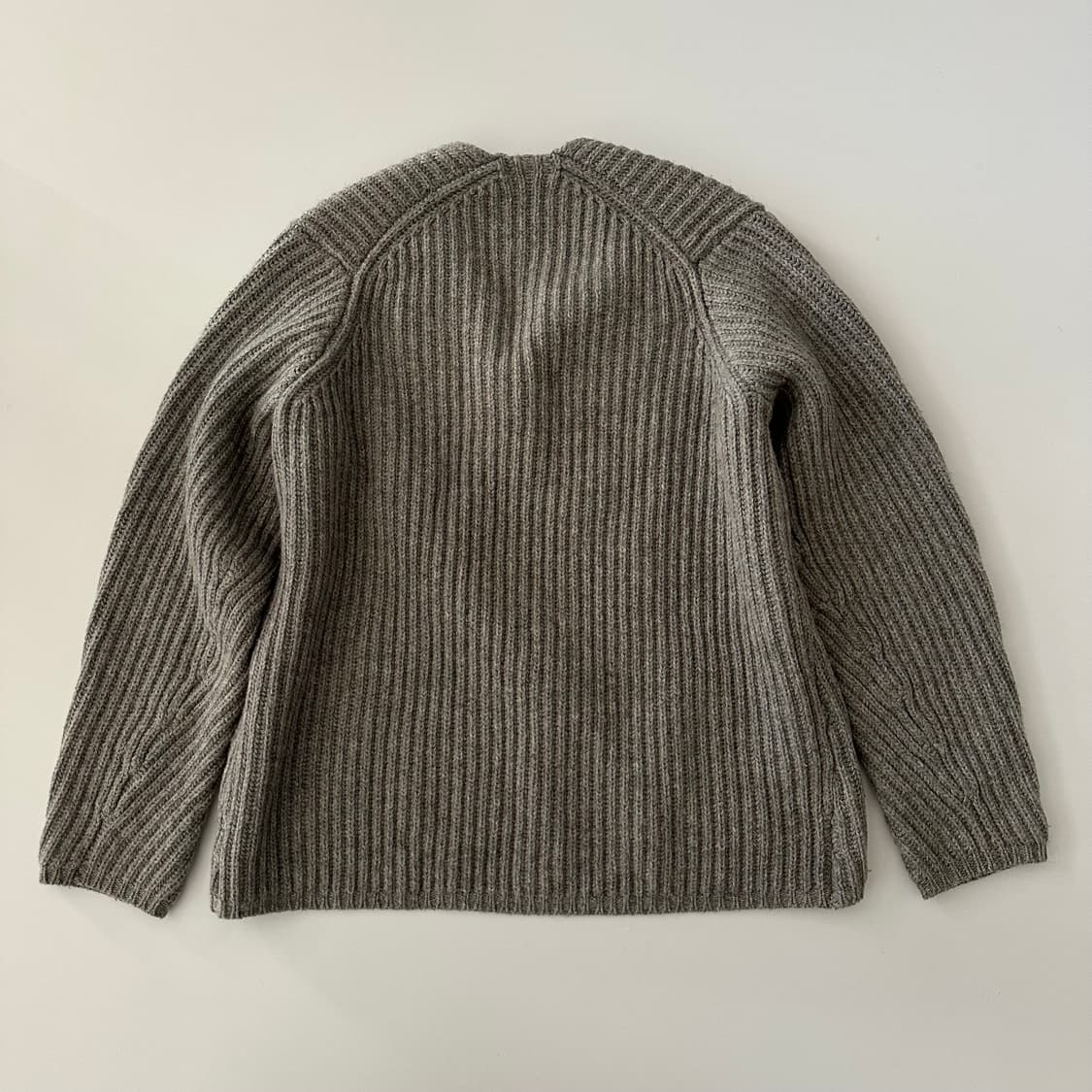 아크네스튜디오 acne studios 브이넥 니트 스웨터 상품이미지5