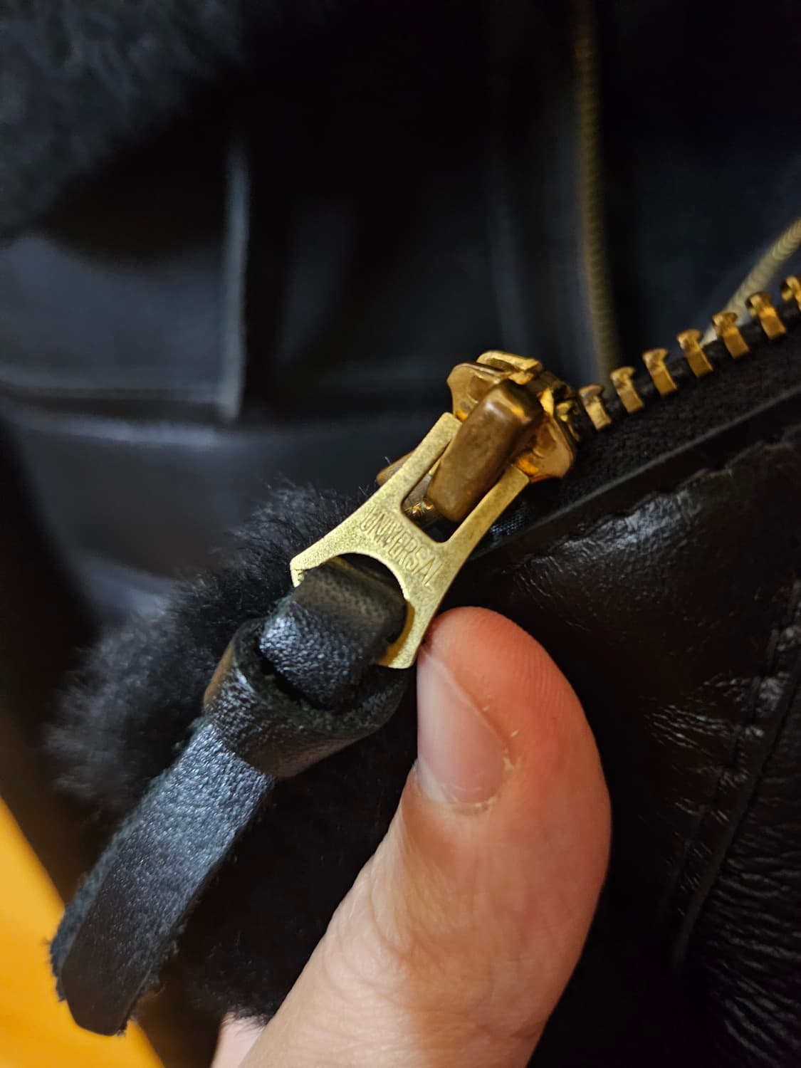 XL 105) 아카펠라 클로딩 미발매 B-6 무스탕 상품이미지9