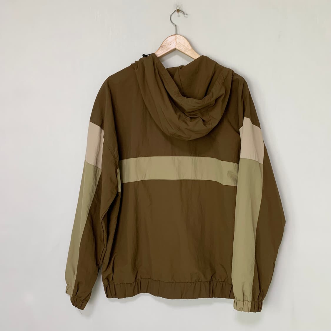 휠라 FILA 재팬 일본빈티지 아노락후드반집업 바람막이 L 말차초코베이지 상품이미지7