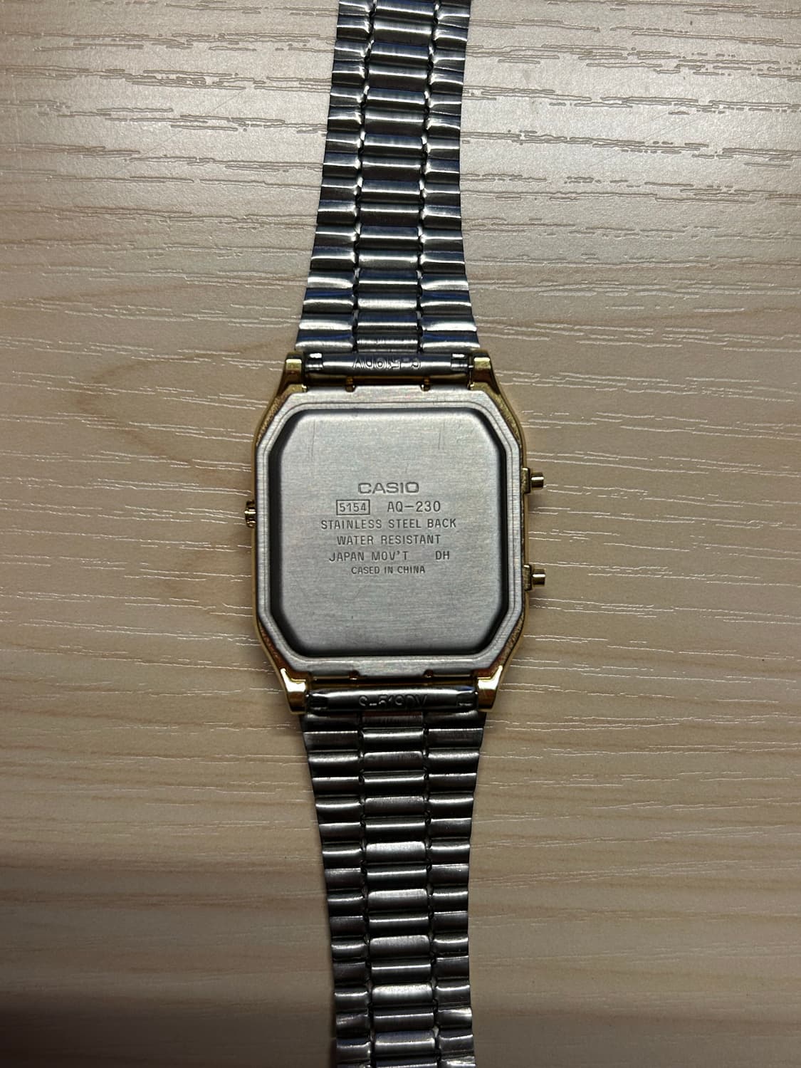 카시오 AQ-230 골드 빈티지 시계 상품이미지2