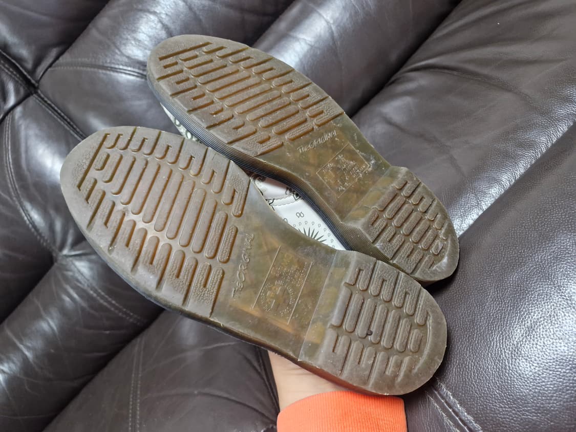 닥터마틴 250mm 화이트 오리지널 3홀 웰트화 21865101. 상품이미지8