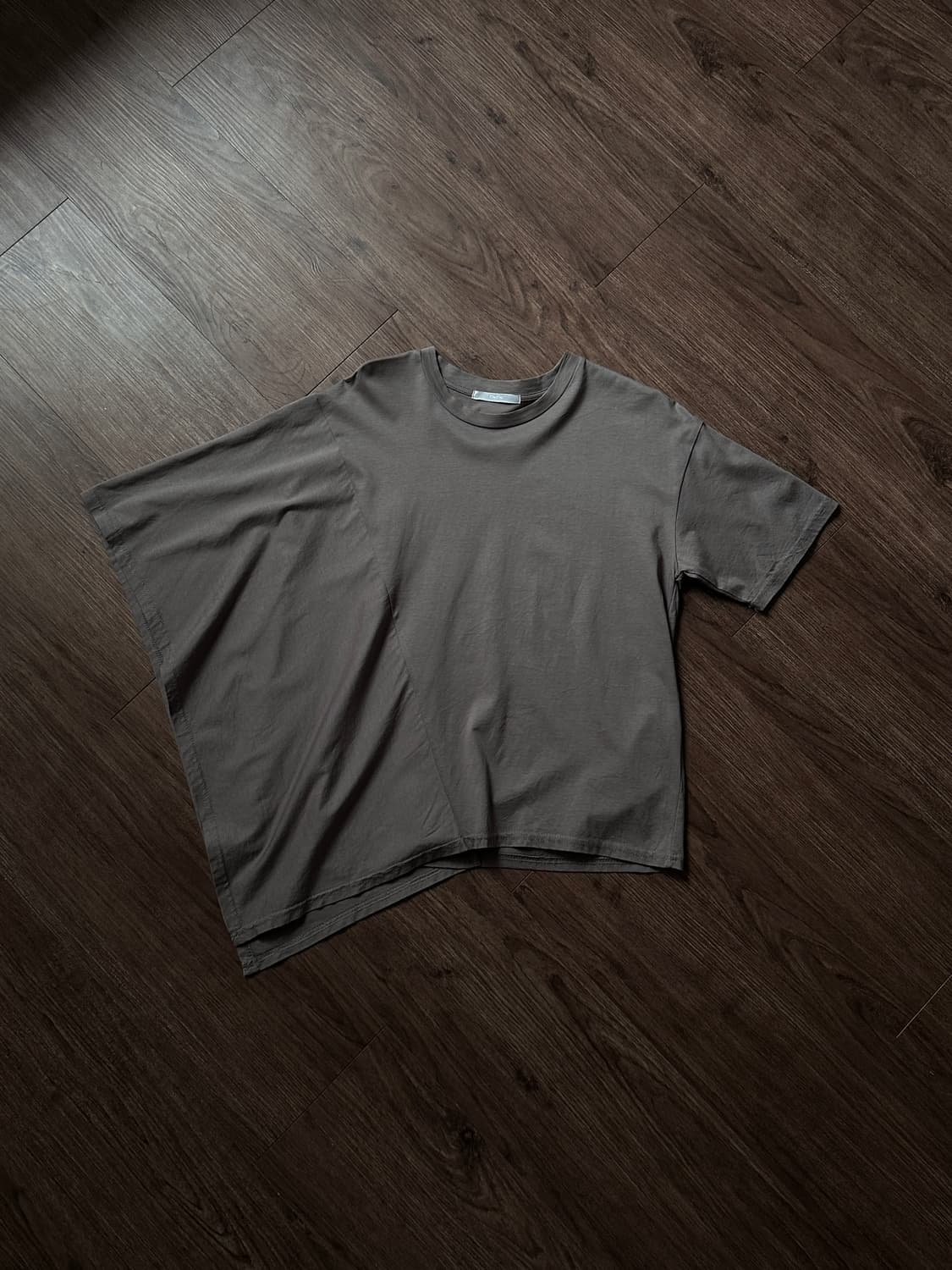 Dou Dou 이레귤러 커버 업 하프 티셔츠 상품이미지5