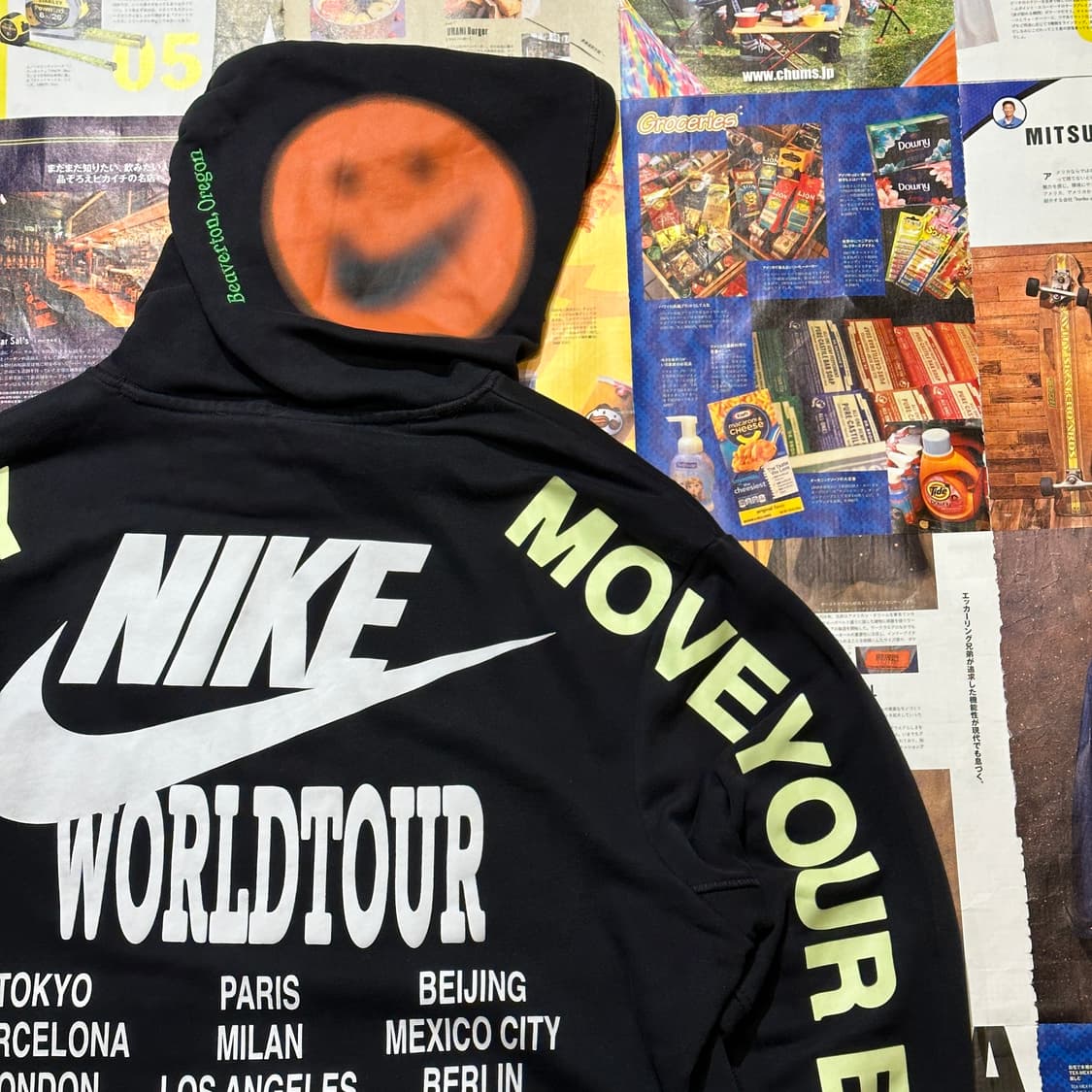 나이키 월드투어 블랙 후드티 상품이미지1