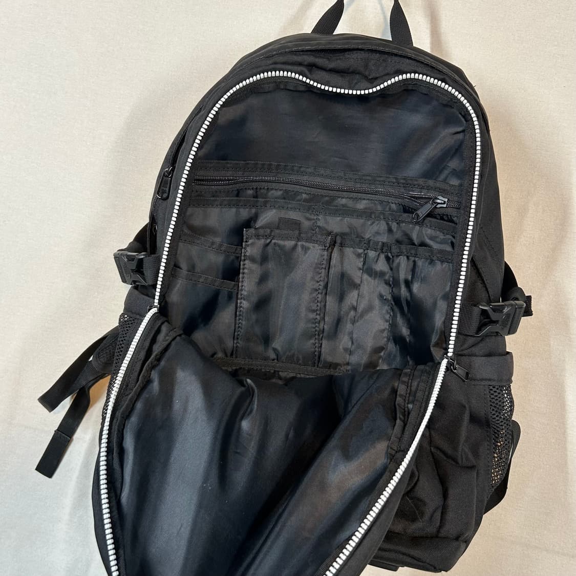 노스페이스 백팩 보레알리스 플러스 블랙 21L 상품이미지3