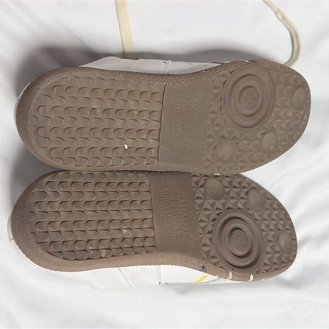 마르지엘라 독일군 페인팅 스니커즈 36 상품이미지10