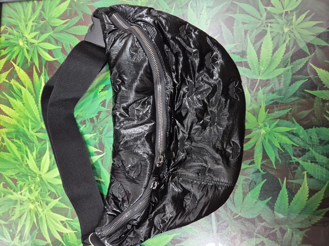 아디다스 블랙 힙색 웨이스트백 상품이미지2