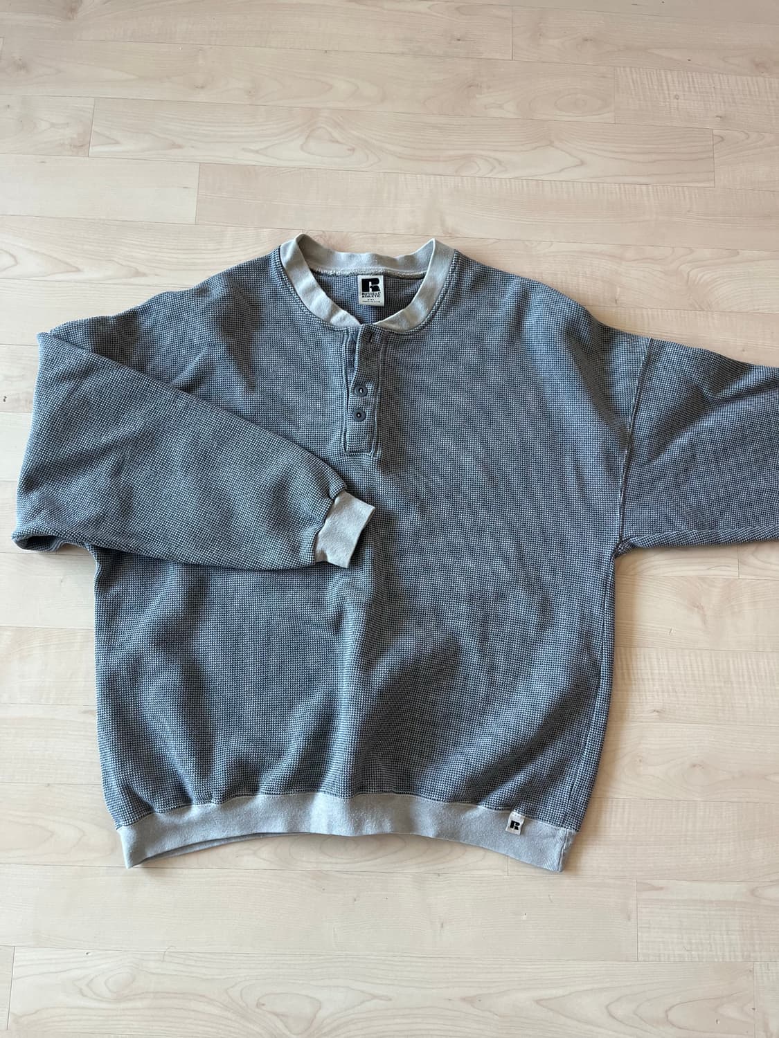 90s russell 헨리넥 스웻 상품이미지1