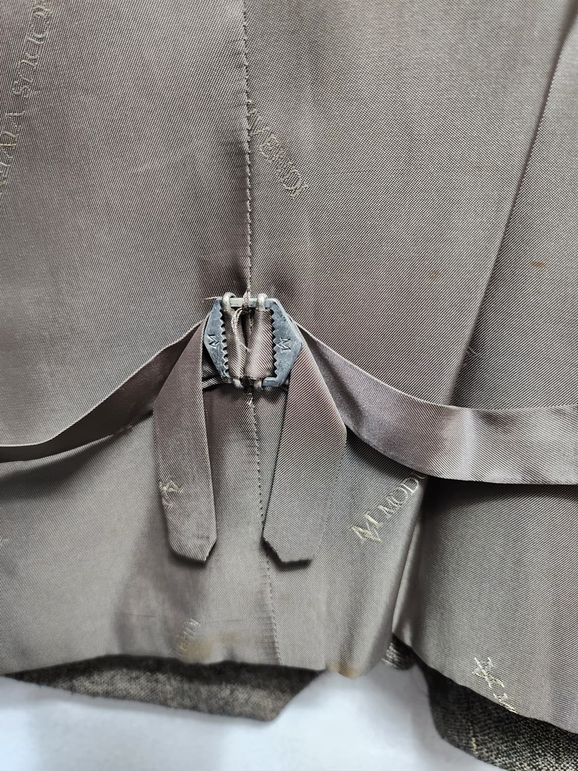 Modus Vivendi 모직 베스트 셋업 상품이미지6