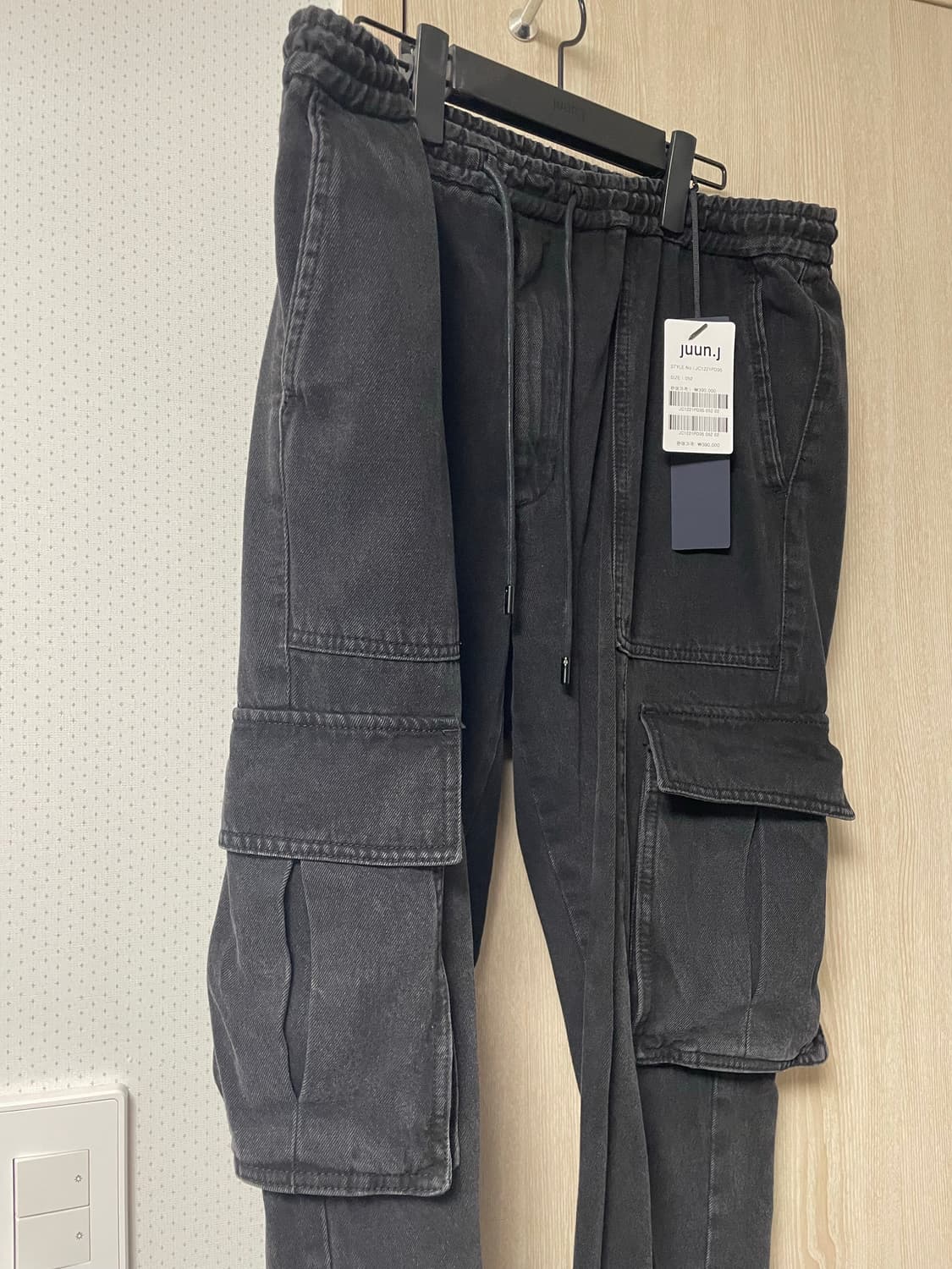 52사이즈, 준지 흑청 데님 조거팬츠 상품이미지4