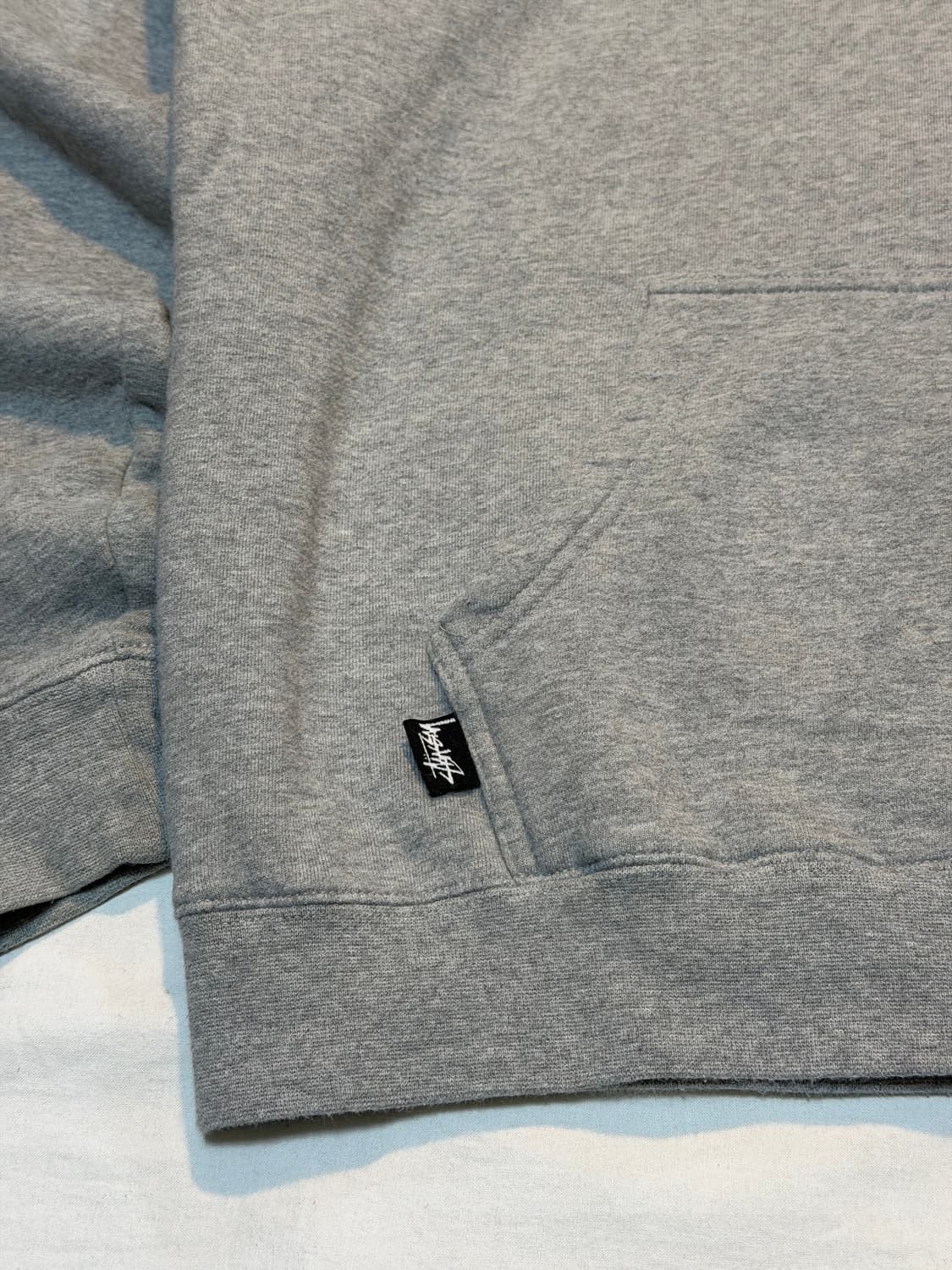 스투시 오스트레일리아 호투시 서클로고 후드티 그레이 상품이미지2