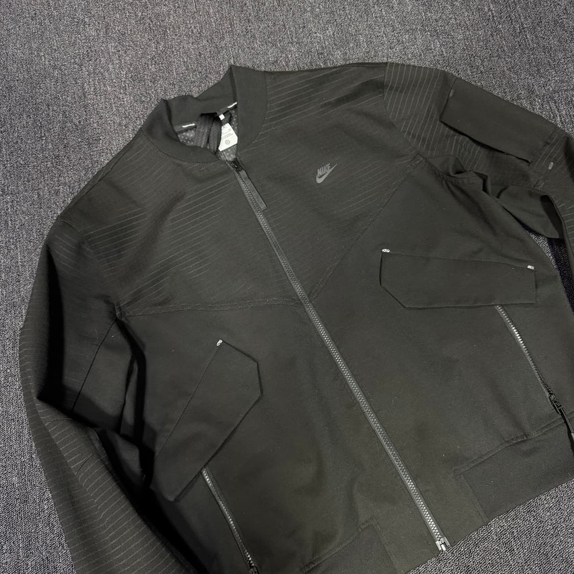 나이키 스톰핏 테크팩 언라인드 봄버 자켓 상품이미지2