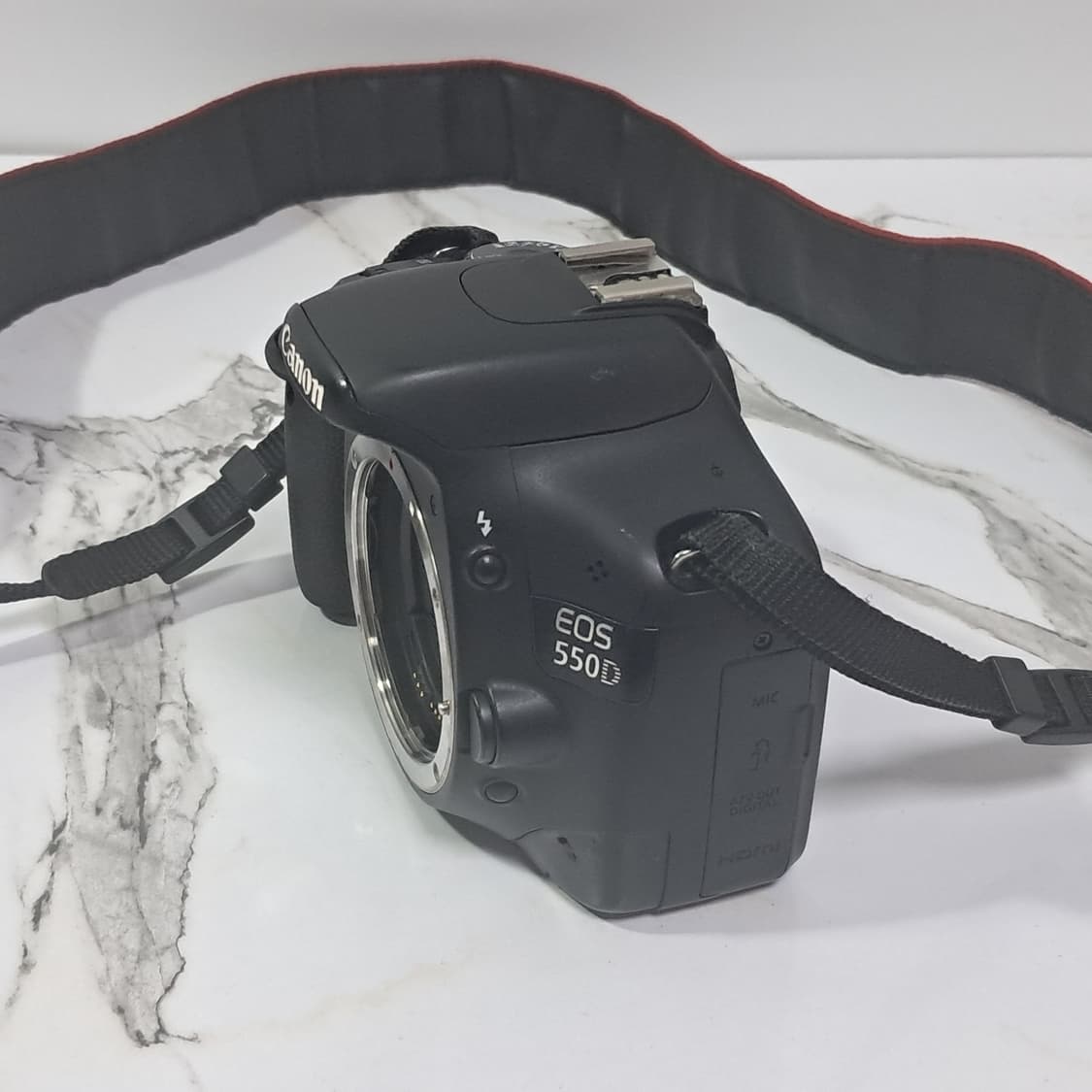 상태좋은 캐논 EOS 550D 바디. 디지털 카메라 상품이미지3