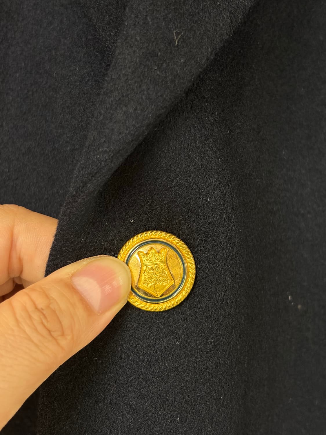 아큐아스쿠텀 캐시미어 100% 금장 코트 블랙 상품이미지4