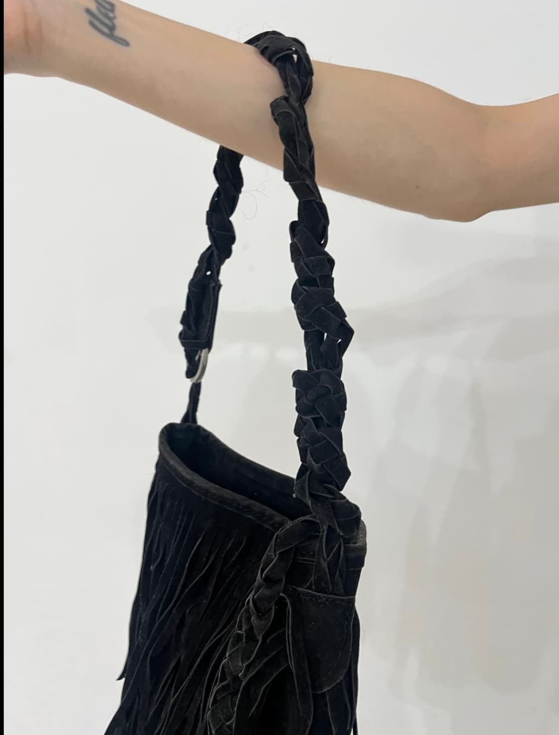Fringe knot shoulder bag 상품이미지3