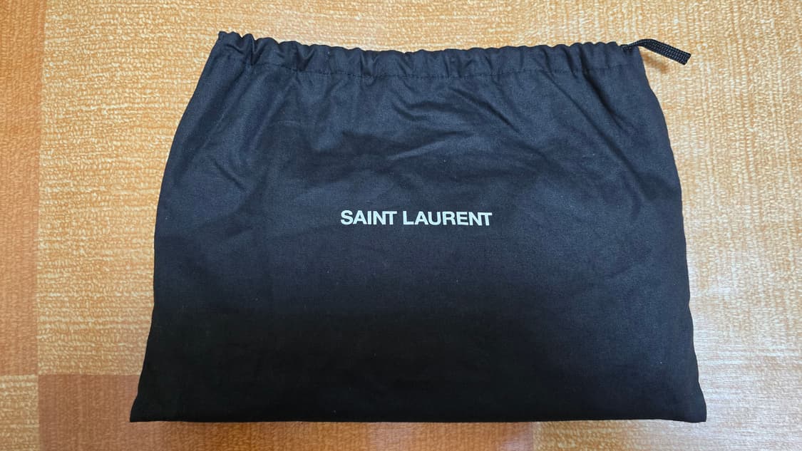 생로랑 크로커다일 폴딩 클러치 상품이미지7