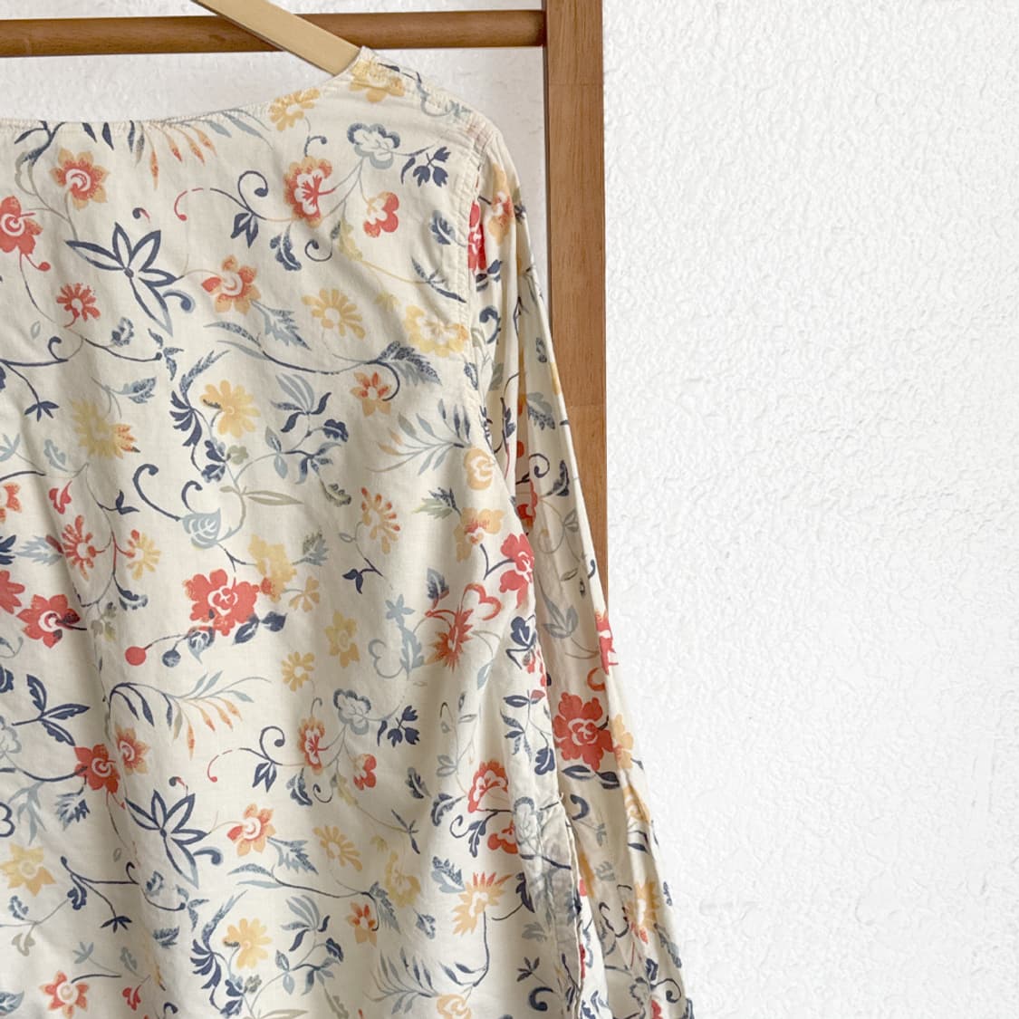 봄꽃 정원 티셔츠 상품이미지9