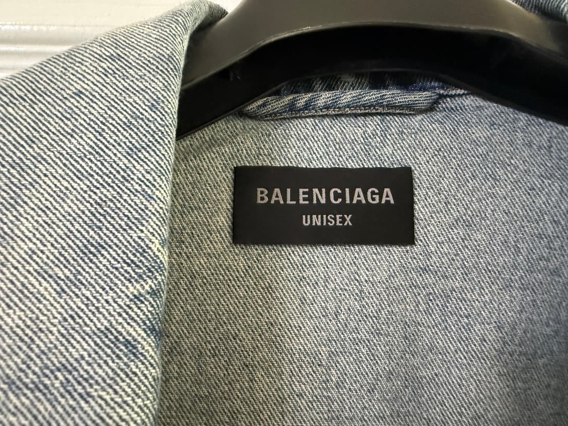 발렌시아가 오버사이즈 데님 자켓 HAND DRAW SUN BLEACHED 상품이미지5