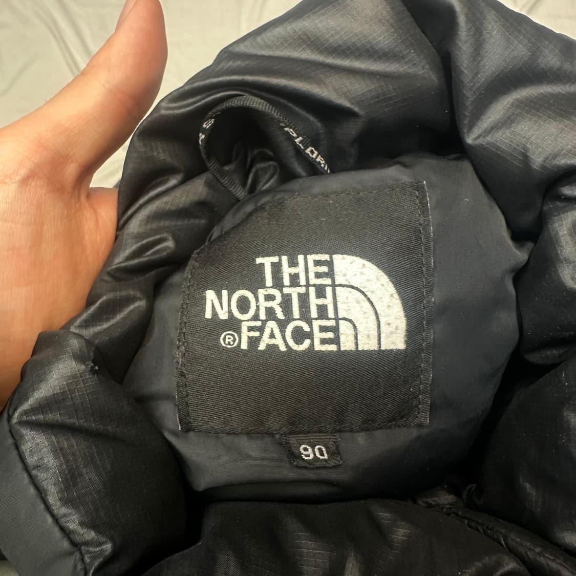 노스페이스 700 눕시 블랙숏패딩 L 상품이미지4