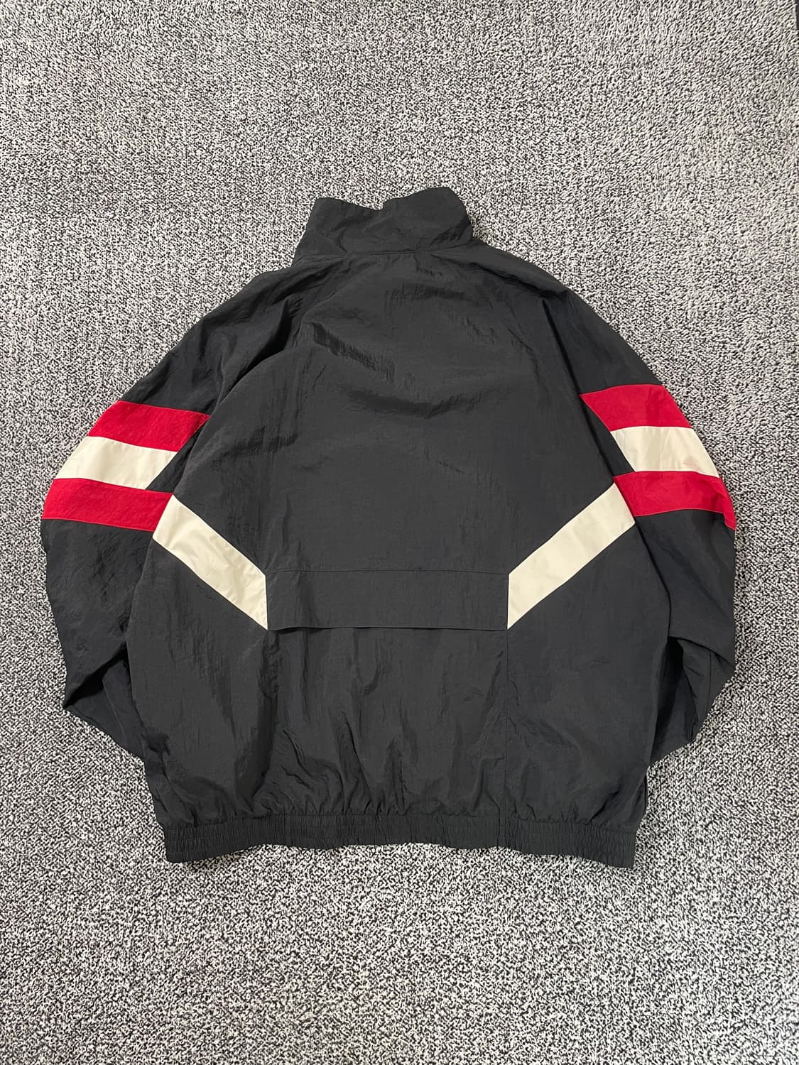 빈티지9. 아디다스 맨체스터 유나이티드 오리지널스 맨유 바람막이 트랙탑 상품이미지3