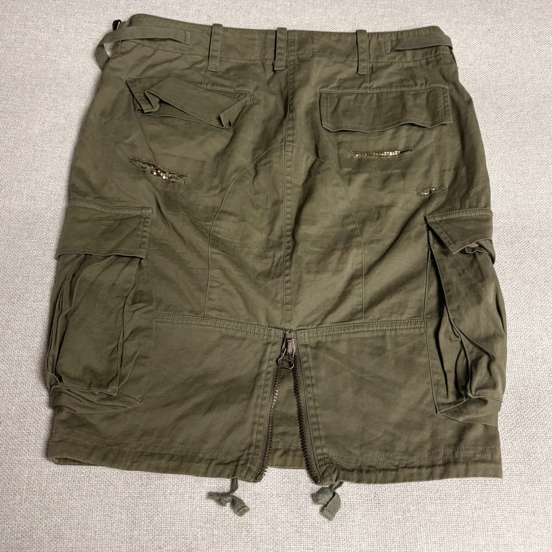 (이체시에눌) Balmain 피에르발망 데미지 이효리 카키 카고 스커트 상품이미지2