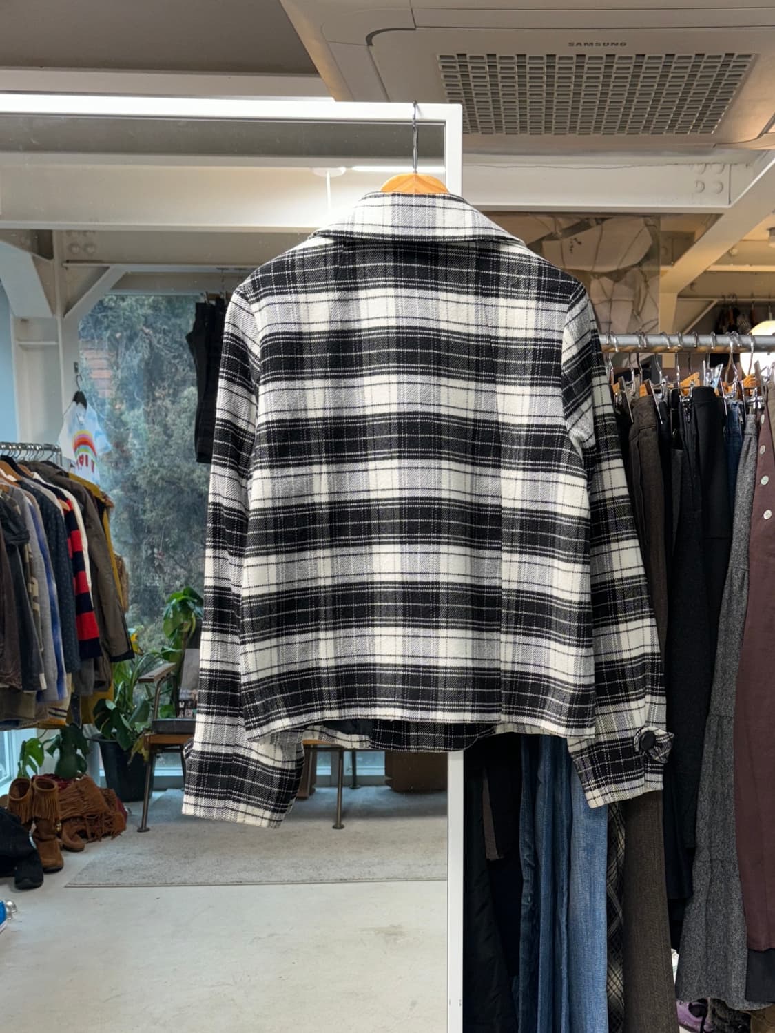 이하이픈월드 갤러리 스트라이프 피코트 상품이미지2