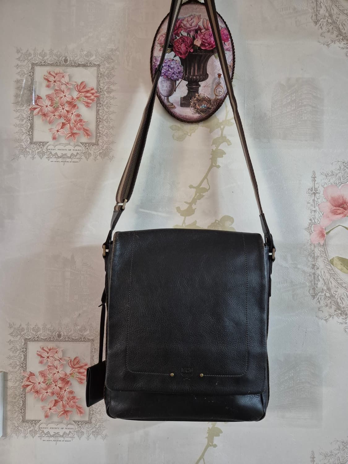 MCM 가죽 크로스백 남자 상품이미지1