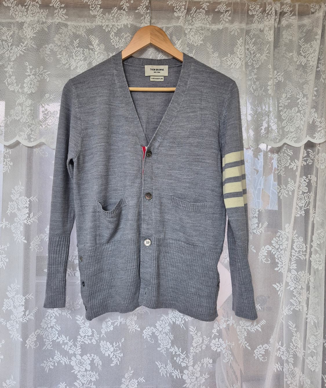 톰브라운가디건 상품이미지1